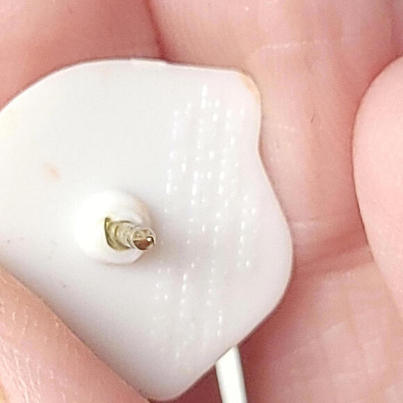 United Way Partner Lapel Hat Pin. Pinback Plastic Pin Lot - Picture 7 of 7